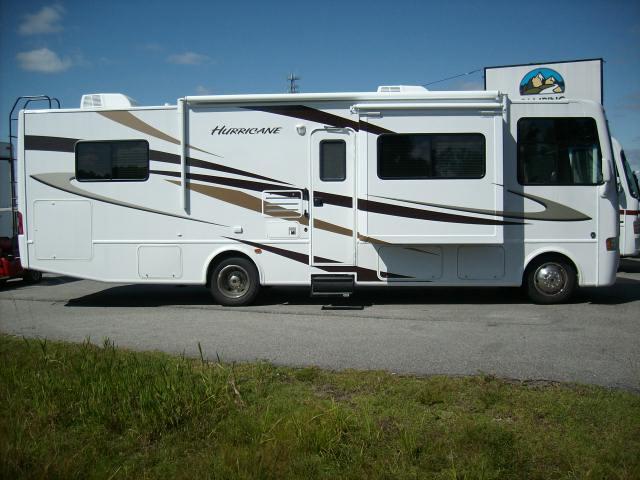 New 2010 Fourwinds Hurricane 31D Class A - Gas For Sale